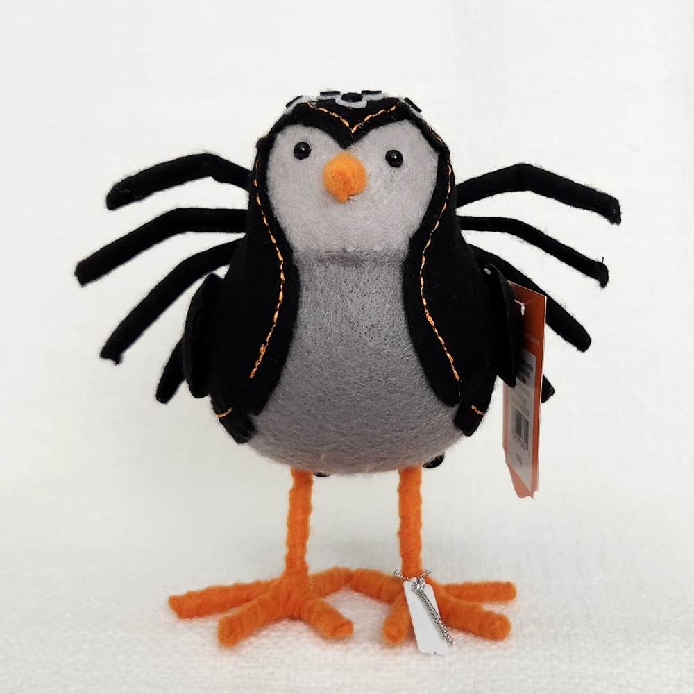 Target Hyde & Eek Bird WEBBER Spider 2023 Halloween Featherly Friends Spritz